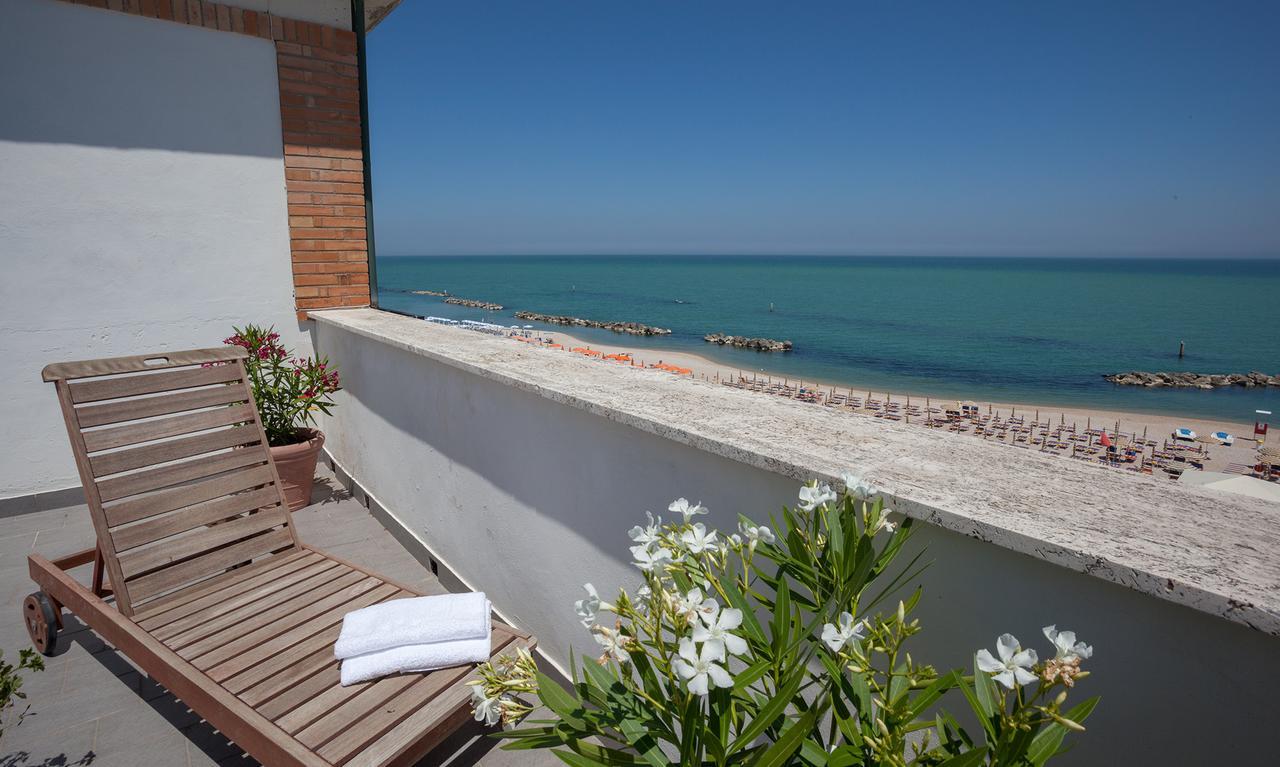 Hotel Bianchi Nicola Porto Recanati Eksteriør billede