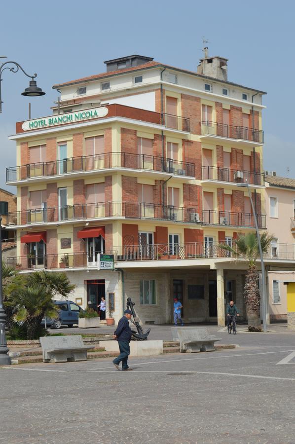 Hotel Bianchi Nicola Porto Recanati Eksteriør billede