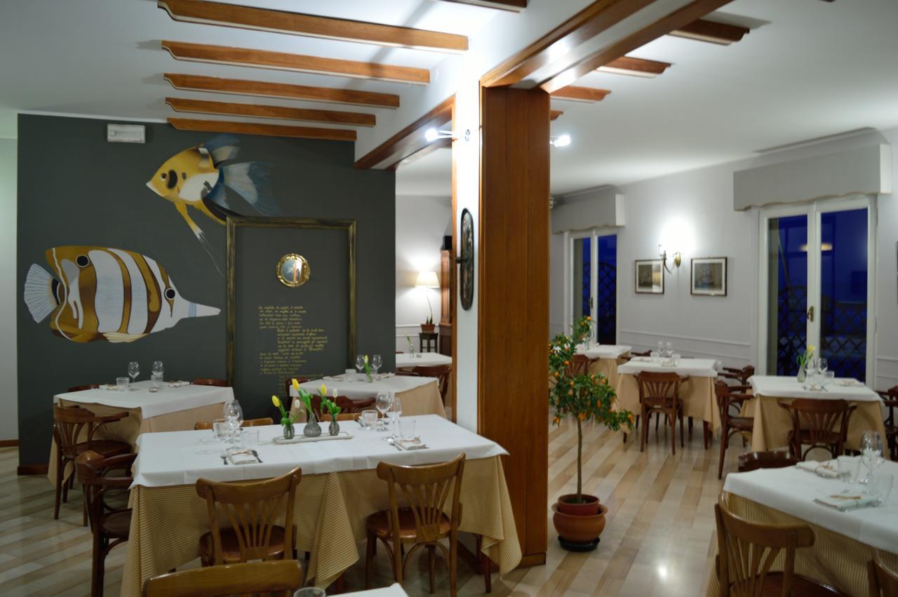 Hotel Bianchi Nicola Porto Recanati Eksteriør billede