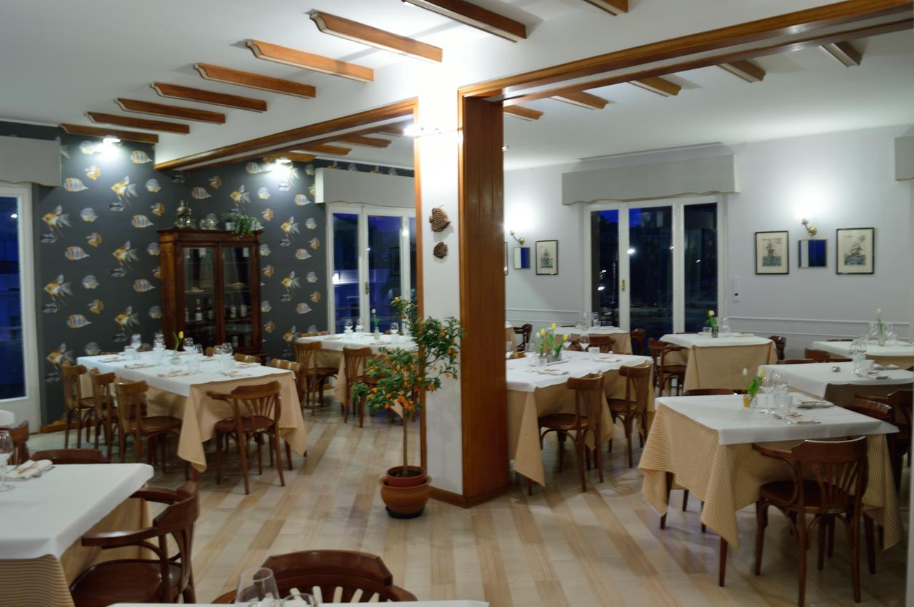 Hotel Bianchi Nicola Porto Recanati Eksteriør billede