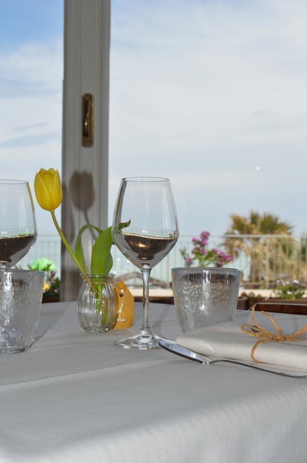 Hotel Bianchi Nicola Porto Recanati Eksteriør billede